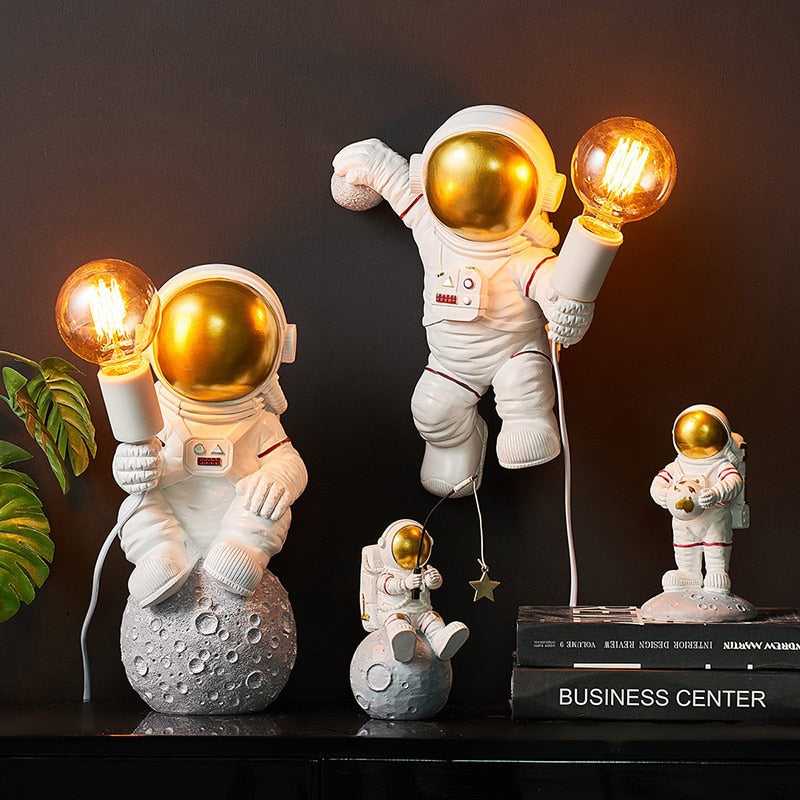 Astronaut Model Night Light Resin Bedside Table Lamp-MinimalisticDecor.com