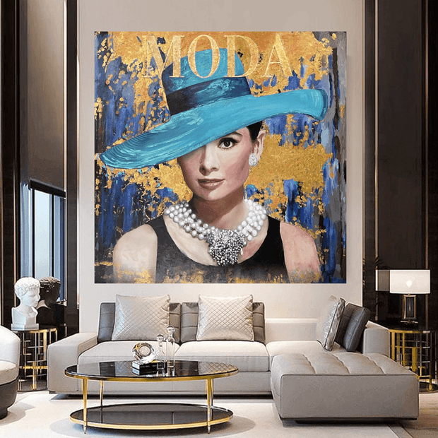 Audrey Hepburn Moda Queen Canvas Art-MinimalisticDecor.com