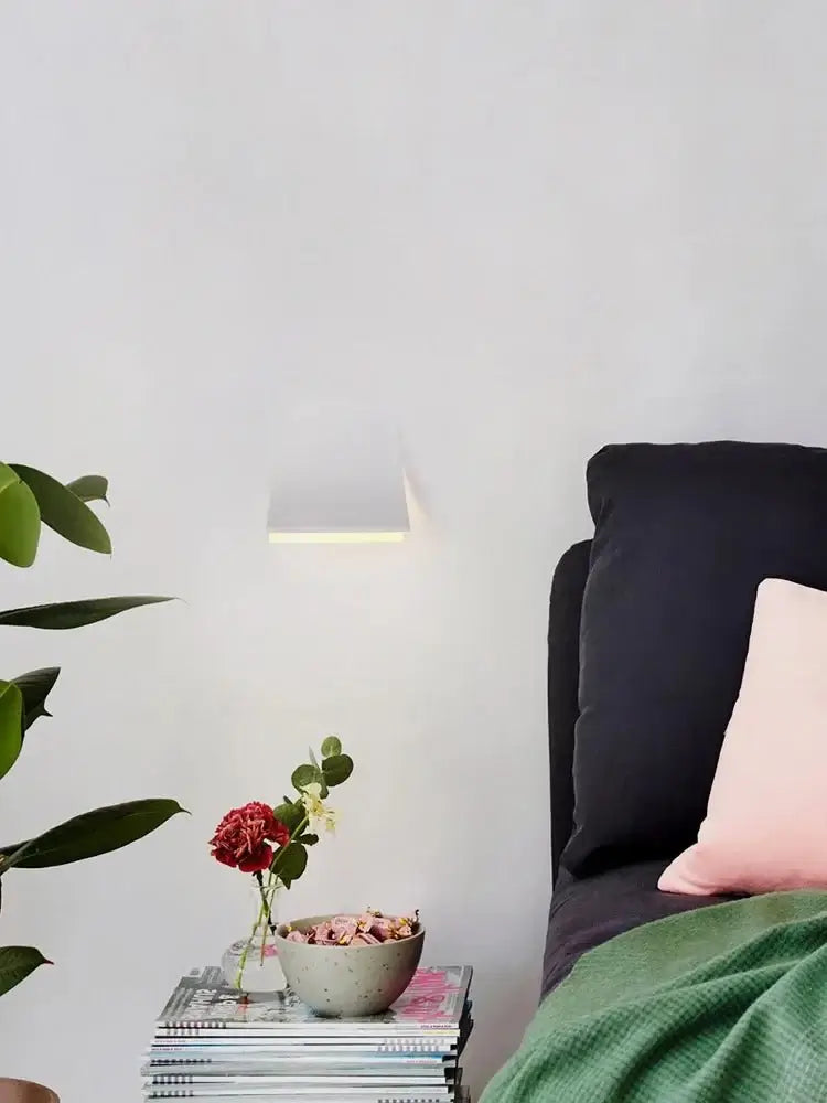 Creative Minimalistic Wall Light - Pack of 2-MinimalisticDecor.com