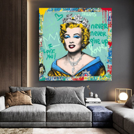 Crowned: Marilyn Pop Art - Discover the Iconic Piece-MinimalisticDecor.com