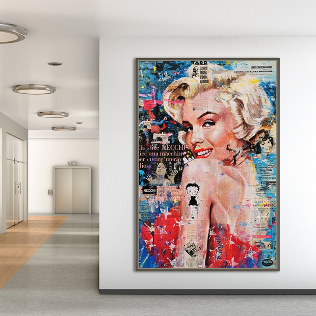 Crowned - Marilyn Pop Art: Expression of Iconic Beauty-MinimalisticDecor.com