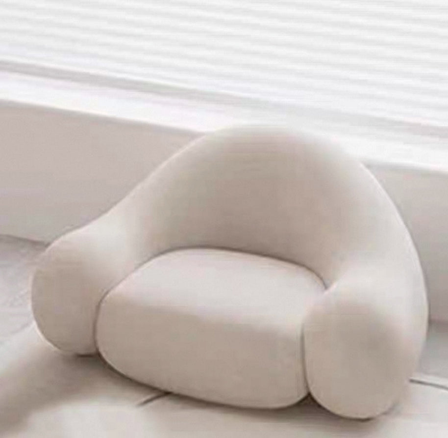 Loopy Curved Sofa with Cushioned Seat – Modern & Cozy Lounge Seating-MinimalisticDecor.com