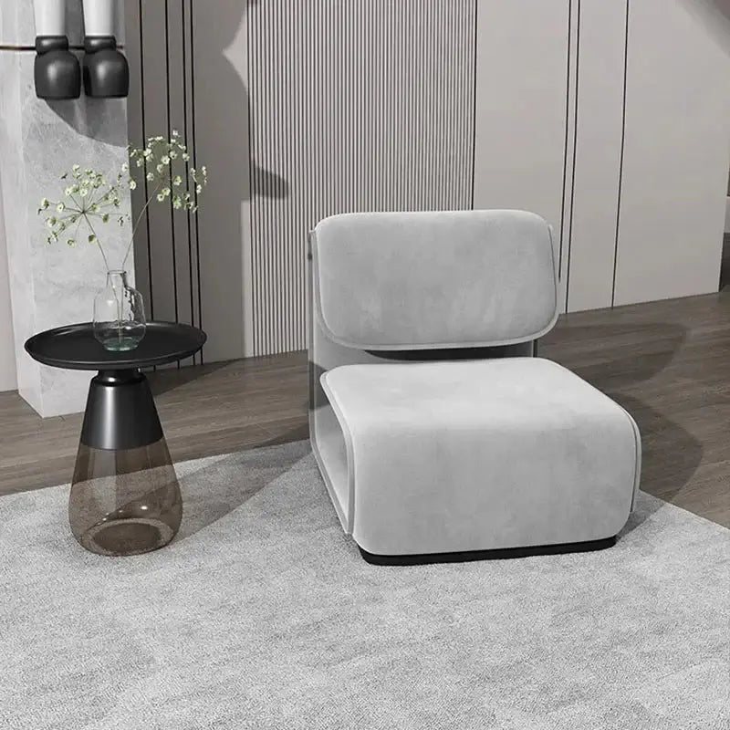 Minimalistic Fluffy Sofa Chair – Exquisite Blend-MinimalisticDecor.com