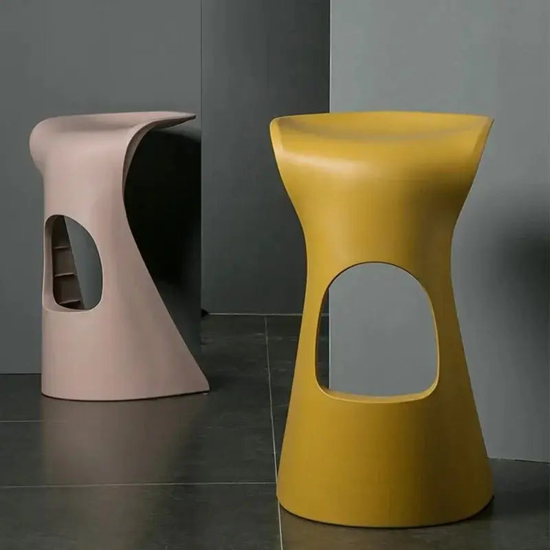 S-Shaped Art Bar Chair – Sculptural Style Meets Elevated Comfort-MinimalisticDecor.com