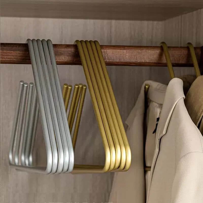 Triangle Clothes Hangers 5pcs Solid Metal-MinimalisticDecor.com